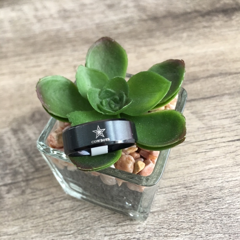 COWBOYS MAN RING - Picture 3 of 5